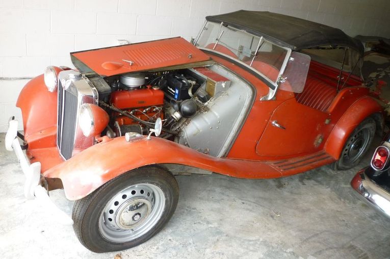 Unknown-Td-1953-Red-Red-13