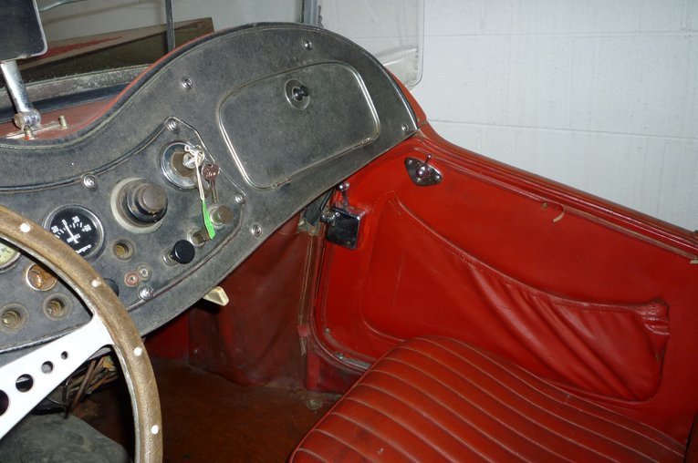 Unknown-Td-1953-Red-Red-7