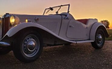 Unknown-Td-1953-White