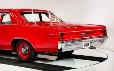 Unknown-Tempest-1964-Grenadier-Red-Red-8