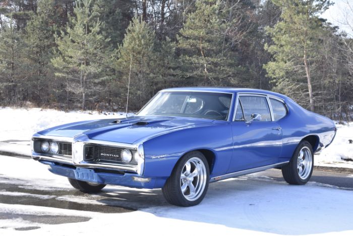 Unknown-Tempest-1968-Blue-Black-25