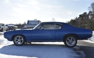 Unknown-Tempest-1968-Blue-Black-4