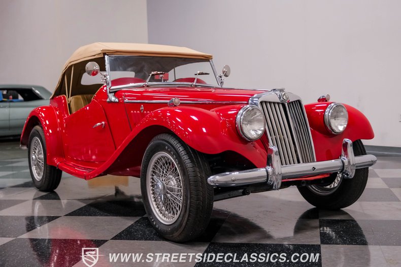 Unknown-Tf-1955-Red-Beige-30