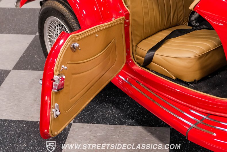 Unknown-Tf-1955-Red-Beige-42