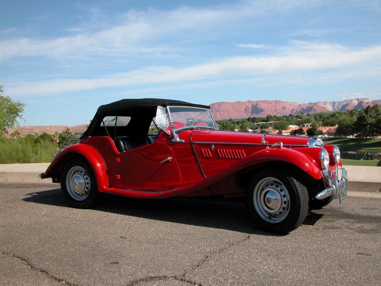 Unknown-Tf1500-1955-Red-black-8