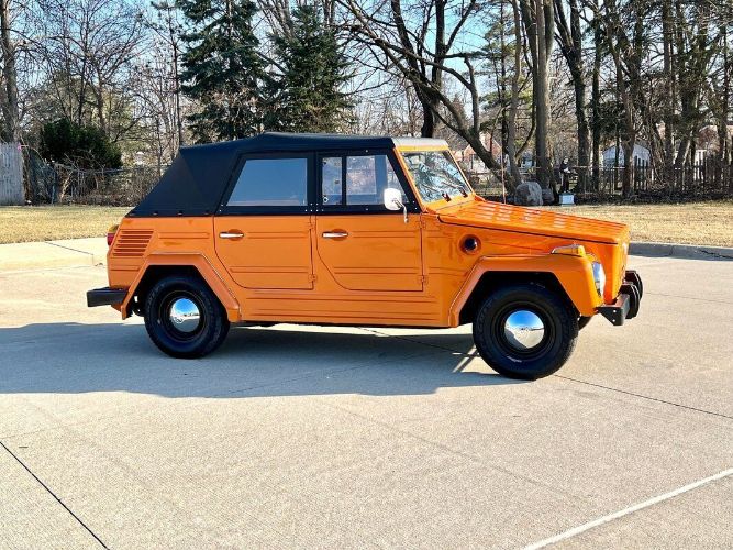 Unknown-Thing-1973-Orange-Black-4