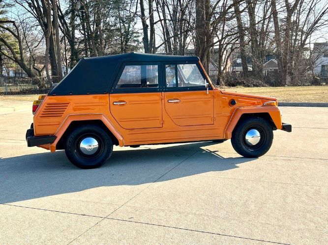 Unknown-Thing-1973-Orange-Black-7