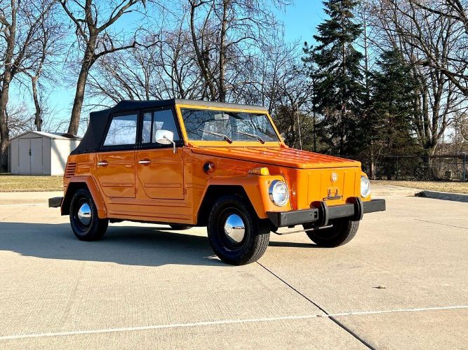 Unknown-Thing-1973-Orange-Black