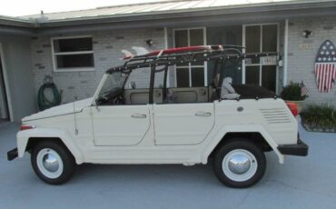 Unknown-Thing-1973-White-10
