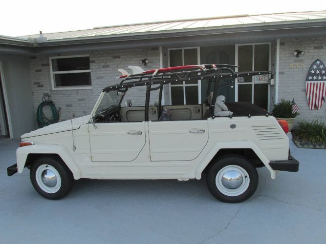Unknown-Thing-1973-White-10