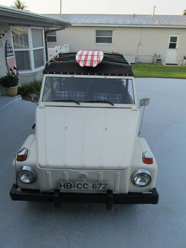 Unknown-Thing-1973-White-7