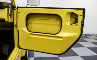 Unknown-Thing-1973-Yellow-Brown-18