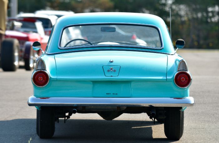 Unknown-Thunderbird-1955-Aqua-1