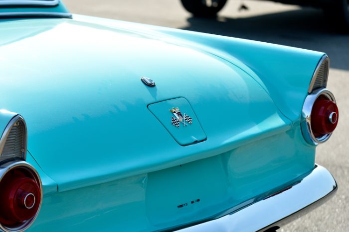 Unknown-Thunderbird-1955-Aqua-12