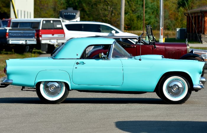 Unknown-Thunderbird-1955-Aqua-30