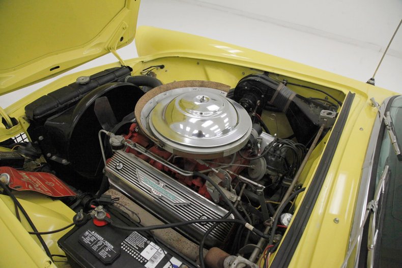 Unknown-Thunderbird-1955-Goldenrod-Yellow-Black-12