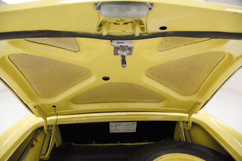 Unknown-Thunderbird-1955-Goldenrod-Yellow-Black-34