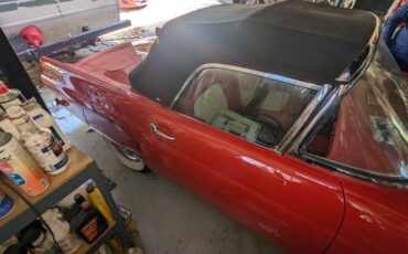 Unknown-Thunderbird-1955-RedBlack-Cloth-Top-RedWhite-1
