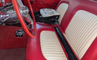 Unknown-Thunderbird-1955-RedBlack-Cloth-Top-RedWhite-8