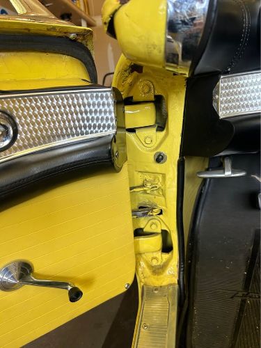 Unknown-Thunderbird-1955-Yellow-Black-13