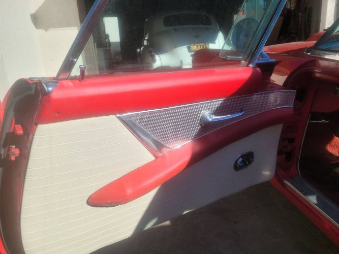 Unknown-Thunderbird-1956-4