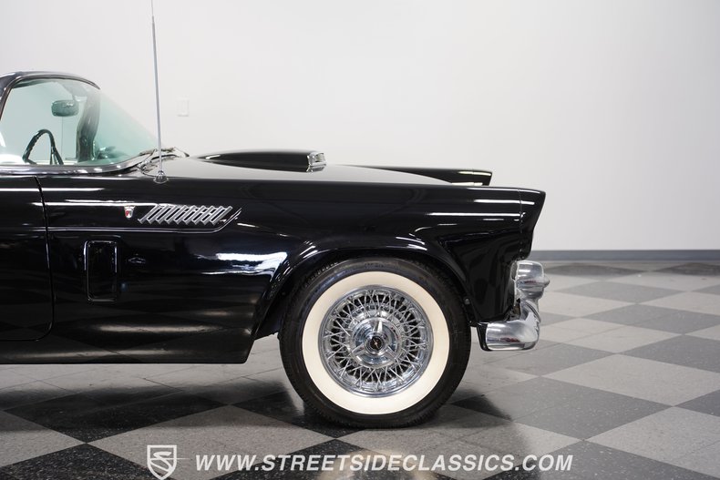 Unknown-Thunderbird-1956-Black-Black-32