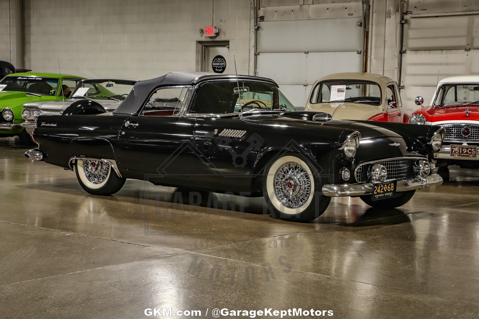 Unknown-Thunderbird-1956-Black-Red-2