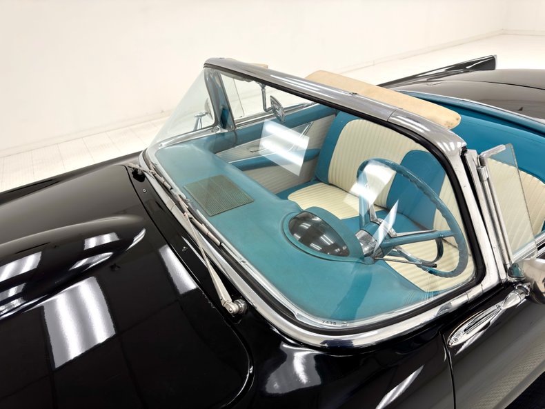 Unknown-Thunderbird-1956-Raven-Black-Peacock-Blue-5