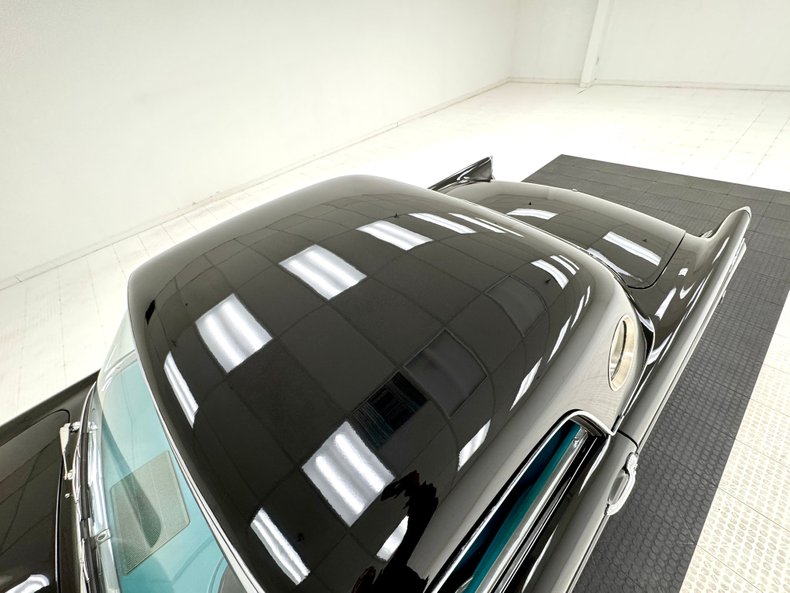 Unknown-Thunderbird-1956-Raven-Black-Peacock-Blue-6