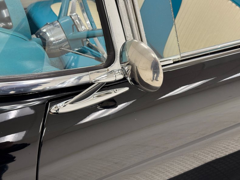 Unknown-Thunderbird-1956-Raven-Black-Peacock-Blue-7