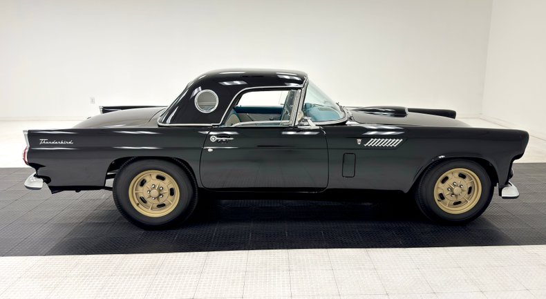 Unknown-Thunderbird-1956-Raven-Black-Peacock-Blue