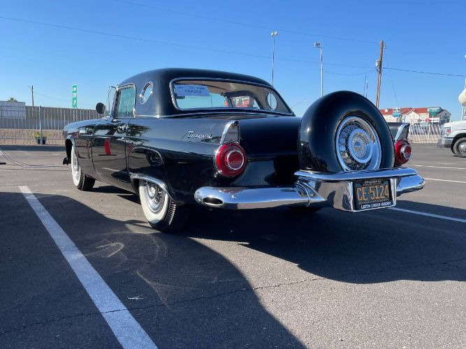 Unknown-Thunderbird-1956-Raven-Black-RedWhite-21