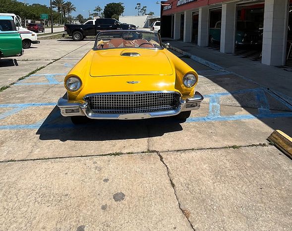 Unknown-Thunderbird-1957-3