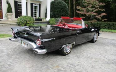 Unknown-Thunderbird-1957-Black-Red-11