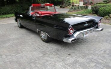 Unknown-Thunderbird-1957-Black-Red-19