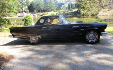 Unknown-Thunderbird-1957-Black-Red-23