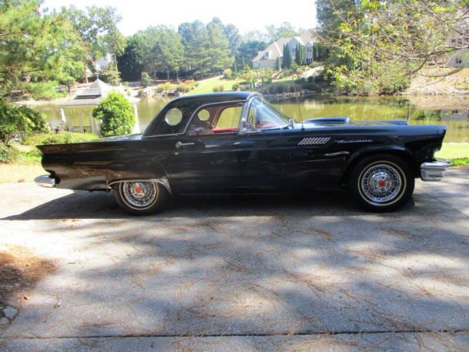 Unknown-Thunderbird-1957-Black-Red-23
