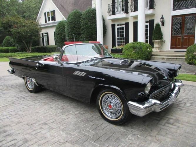 Unknown-Thunderbird-1957-Black-Red-24