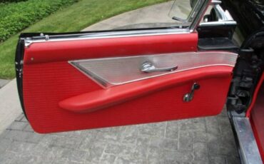 Unknown-Thunderbird-1957-Black-Red-3