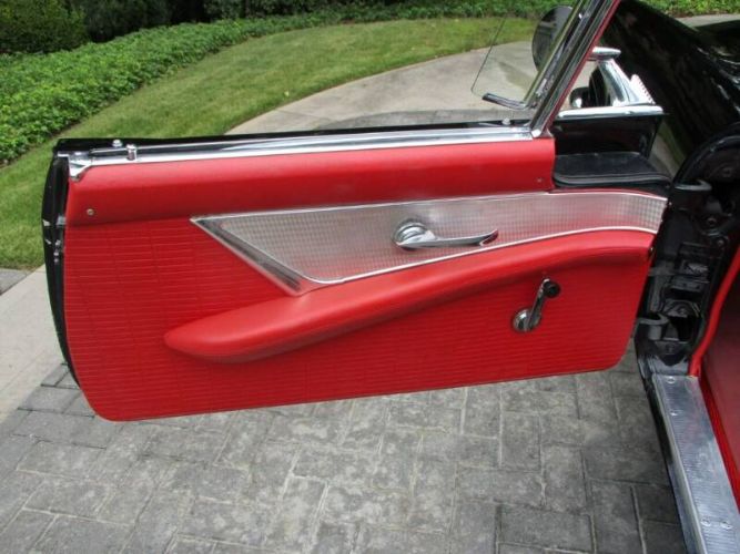 Unknown-Thunderbird-1957-Black-Red-3