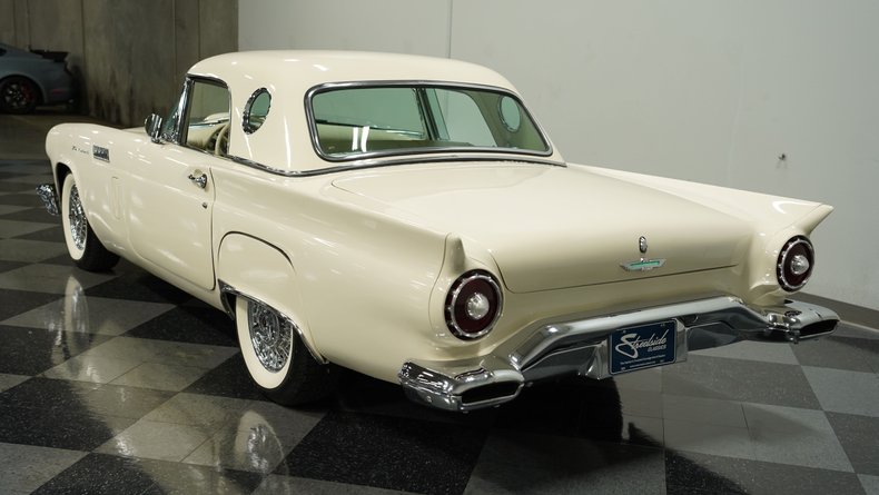 Unknown-Thunderbird-1957-Colonial-White-Colonial-White-8