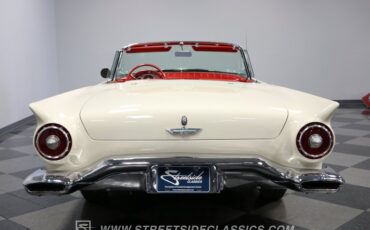 Unknown-Thunderbird-1957-Colonial-White-Flame-Red-12
