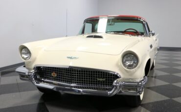 Unknown-Thunderbird-1957-Colonial-White-Flame-Red-19