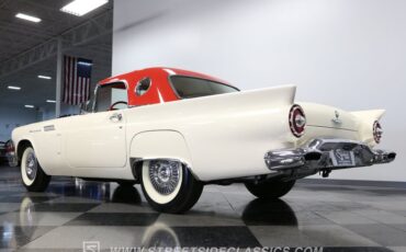 Unknown-Thunderbird-1957-Colonial-White-Flame-Red-25