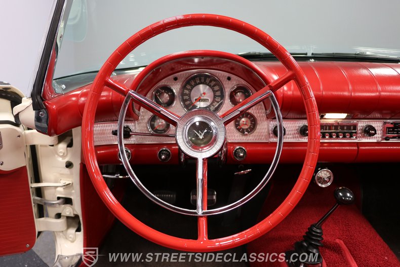 Unknown-Thunderbird-1957-Colonial-White-Flame-Red-44