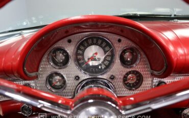 Unknown-Thunderbird-1957-Colonial-White-Flame-Red-45