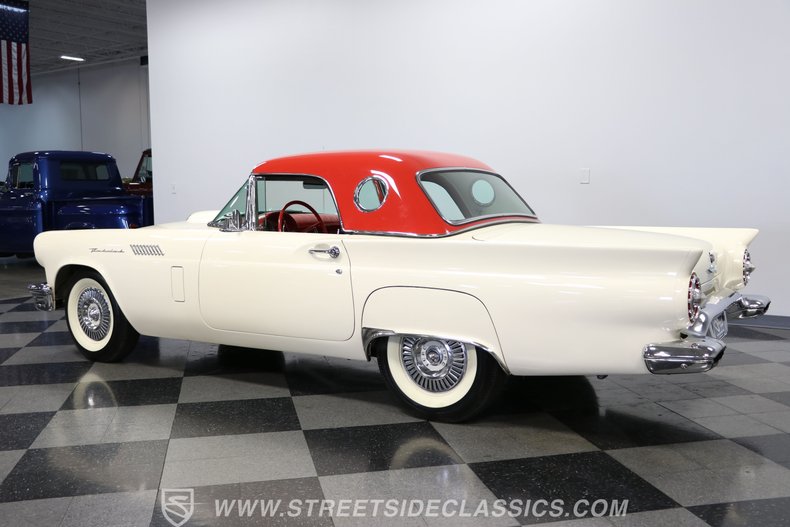 Unknown-Thunderbird-1957-Colonial-White-Flame-Red-8