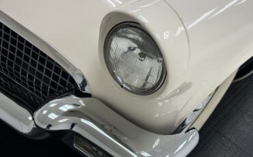 Unknown-Thunderbird-1957-Colonial-White-Red-25