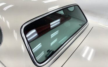 Unknown-Thunderbird-1957-Colonial-White-Red-31