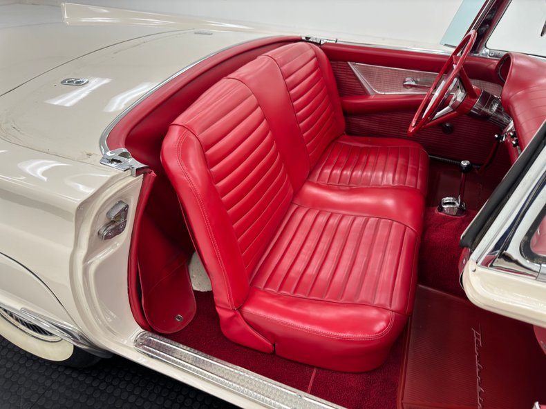 Unknown-Thunderbird-1957-Colonial-White-Red-46